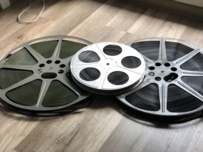 Repertuar Kina BiFK na listopad: Kler, Planeta singli 2, Kopciuszek. Historia prawdziwa