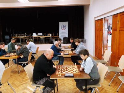 W Zaciszu szachiści walczyli o puchar prezesa Spółdzielni Mieszkaniowej