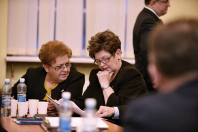 Powiatowy PiS w obronie Beaty Kempy