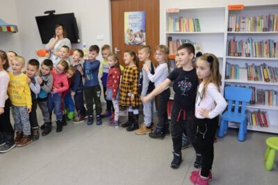 Kubusiowe spotkanie przedszkolaków w GCK w Dobroszycach