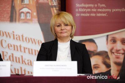 Grażyna Dłubakowska jedyną kandydatką na szefową oleśnickiej oświaty