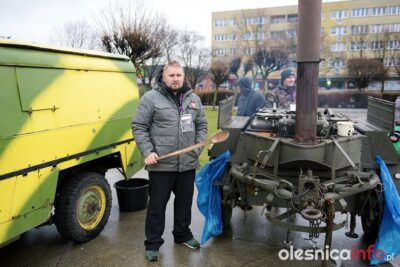 Marek Kamaszyło i Olsensium zapraszają na pl. Zwycięstwa. Tutaj też gra Orkiestra