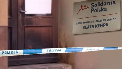 Czy sprawca podpalenia biura posłanki Beaty Kempy wyjdzie ze szpitala?