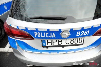 Policjanci z drogówki kaskadowo mierzą prędkość