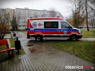 Policja i straż interweniują w bloku przy ul. Wojska Polskiego