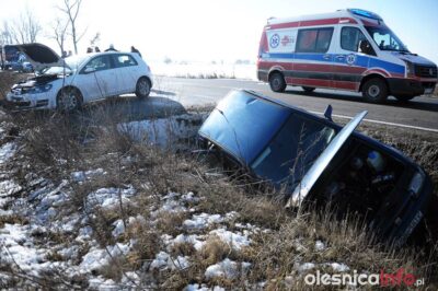 Wypadek w Nowosiedlicach. Droga jest zablokowana