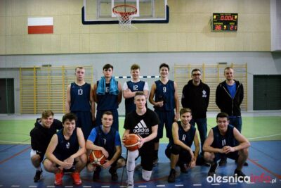 Drużyny z drugiego liceum w finale koszykówki