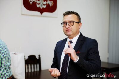 Gmina Oleśnica zakupiła 15 tysięcy maseczek