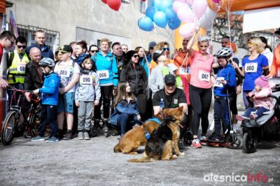 Oleśniczanie w biegu po życie śladem defibrylatorów