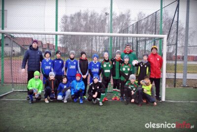 Młodzi piłkarze z Oleśnicy na gościnnych występach w Dobroszycach
