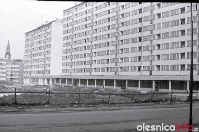 Tak się Oleśnica budowała. Zobaczcie, jak zmieniało się miasto w latach 60. i 70.