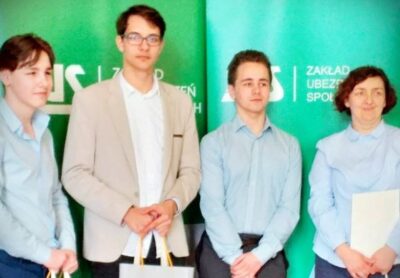 Wysokie miejsce uczniów II LO w Olimpiadzie o ubezpieczeniach społecznych