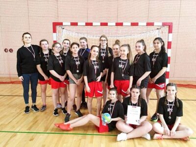 Dwójka druga w szczypiorniaku