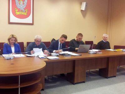 Czarnecki do Karpienki: jaką listę pan dzisiaj podpisał?