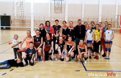 Panie zagrały w turnieju siatkarskim z okazji Dnia Kobiet