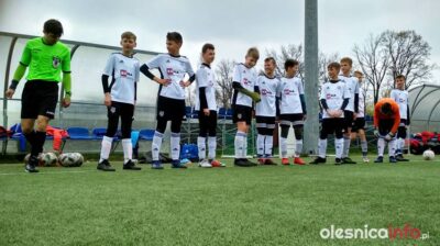 Akademia Piłkarska Oleśnica wygrywa w I lidze młodzików