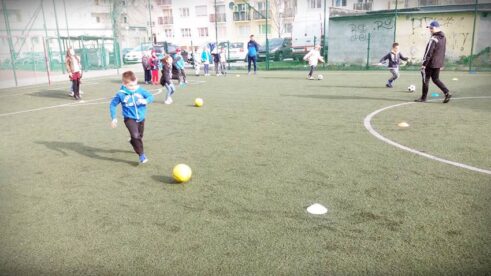 dwojka56480275_2374028705963798_6325565994609672192_o