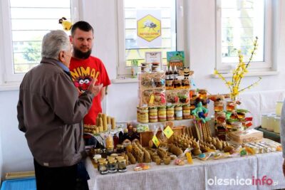 W Gminnym Centrum Kultury w Dobroszycach odbył się Kiermasz Wielkanocny [ZDJĘCIA]