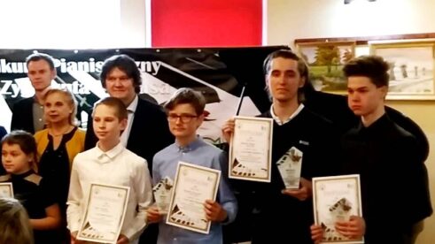 ogniskoVID_20190427_143324_8276