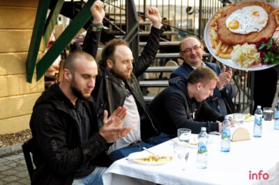 Podjęli wyzwanie – zjedli mega sznycla na czas