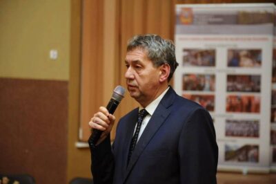 Kazimierz Ubowski pozostanie dyrektorem Szkoły Podstawowej 4