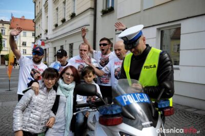 Oleśniczanie dobiegli na Śnieżkę dla małego Bartka