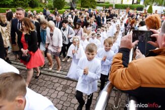 I_Komunia_swieta_SP_6_75X_7379-20190505