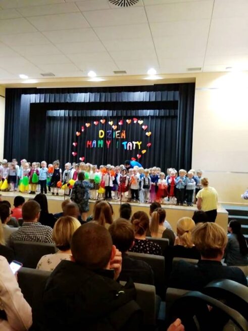 dobroszyce62205446_458039961694710_5149074181928779776_n