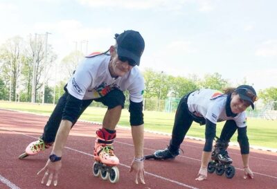 Rodzinne bieganie dla Natana w szpilkach i krawatach