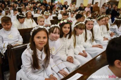 Rocznica I Komunii św. w oleśnickiej parafii w naszym obiektywie