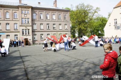 Uroczysty apel w oleśnickiej jedynce