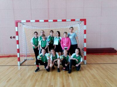 Piłkarki ręczne ze znakomitym wynikiem w półfinale strefy wrocławskiej