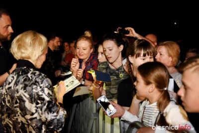 Gwiazdy blisko oleśniczan. Było wspólne śpiewanie, autografy i zdjęcia