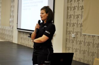 bezpieczenstwo_seniorzy_700_5234