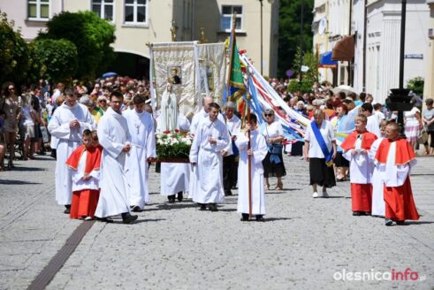 bize ciało_św. jan65243157_2365170847064458_846943292795912192_n-20190620