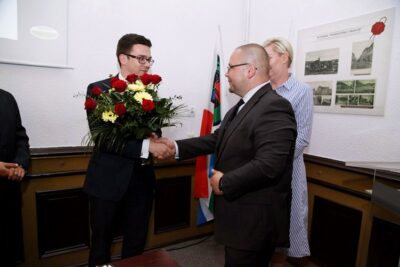 Paweł Czuliński informuje o absolutorium i dziękuje poprzednim burmistrzom