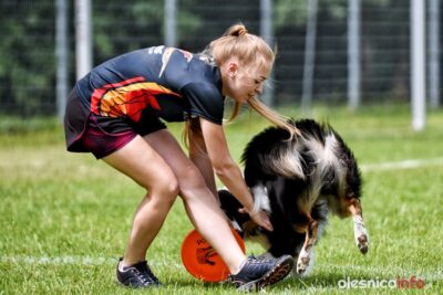 Fruwające psy, czyli zawody frisbee w Oleśnicy