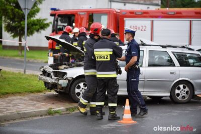 Wypadek w Dobroszycach. Jedna osoba jest poszkodowana