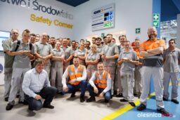 gkn75X_2139-20190725