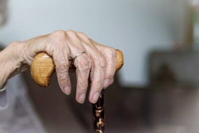 Ostrzeżenia przed oszustami próbującymi wyłudzić pieniądze. Chcieli 5 tys. zł od mieszkanki powiatu