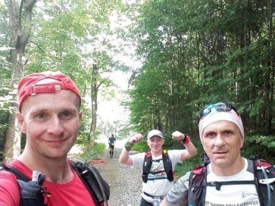 Dokonali niebywałego! Przebiegli trasę 110 kilometrów