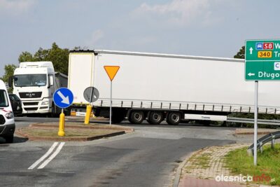 Zablokowane skrzyżowanie Wojska Polskiego-Dobroszycka