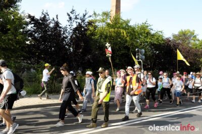 Pielgrzymi, w drodze na Jasną Górę, dotarli do Oleśnicy