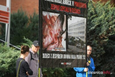 Kolejny protest antyaborcyjny pod oleśnickim szpitalem