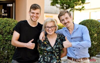 Uczą angielskiego, zachęcają na nauki przedmiotów ścisłych i łowią talenty