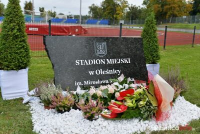 Na stadionie odsłonięto tablicę upamiętniającą Mirosława Mularczyka