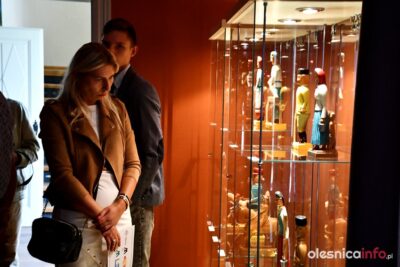 Warsztaty z rzeźby w Oleśnickim Domu Spotkań z Historią