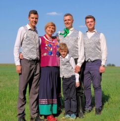 zbytowianki69814964_2637771026262830_5168124633924239360_n-008