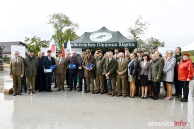 Uroczyste podpisanie aktu erekcyjnego przy nowej siedzibie nadleśnictwa