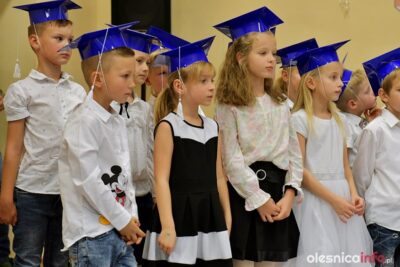 Pasowanie pierwszaków ze Szkoły Podstawowej nr 1